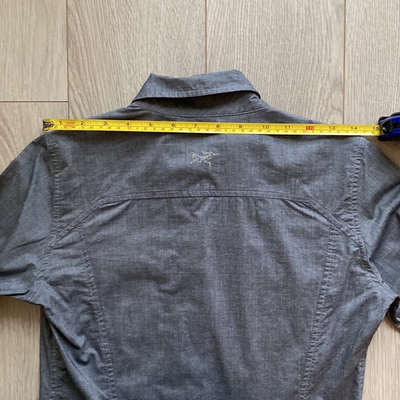 Arc’teryx long sleeve button up with stretch - Picture 6 of 8